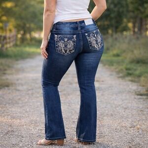 Miss Me Curvy Bootcut Jeans Women's 28 Dark Wash Fetahers Low Rise Stretch Y2K